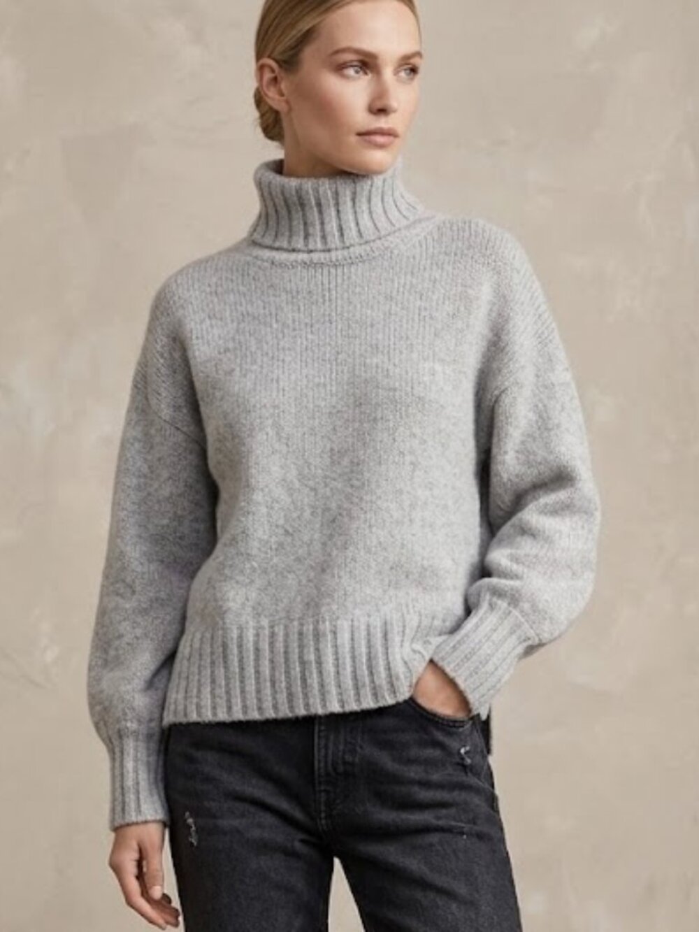 NWT Industry Light Heather Gray Turtleneck Sweater Sz Small Cashmere Feel $78